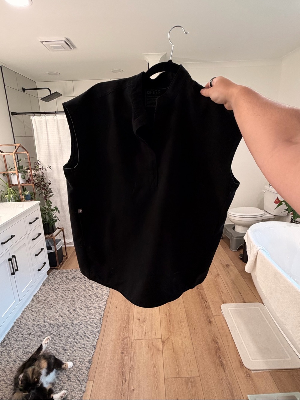 Figs Black Sleeveless Rafael  Medical Top
